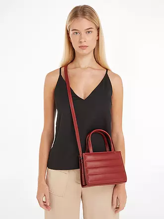 CALVIN KLEIN | Sac - Mini Tote Bag QUILT | rot